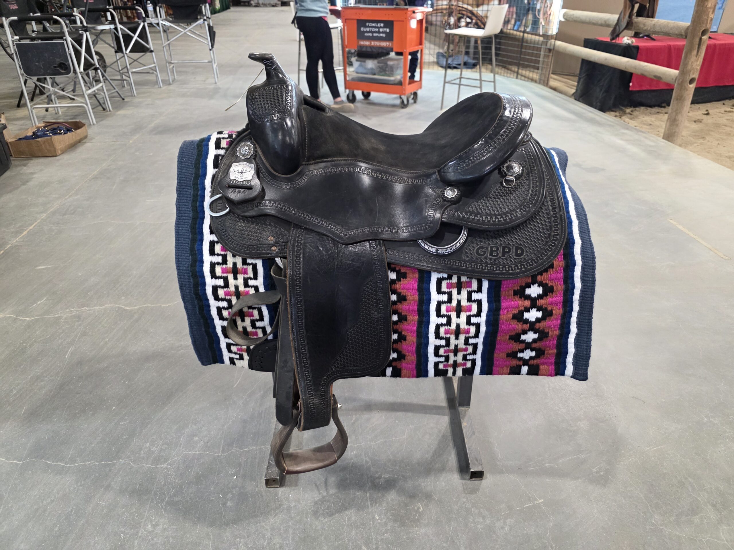 17" Continental Saddle